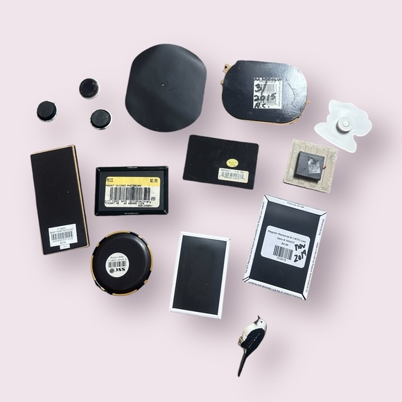 Lot Of 14 Travel Souvenir Refrigerator Magnets Las Vegas Crab Bird Etc - Picture 9 of 13